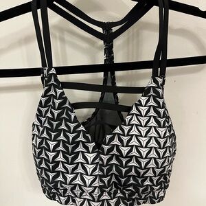 VSX Black and White Geometric Sports Bra